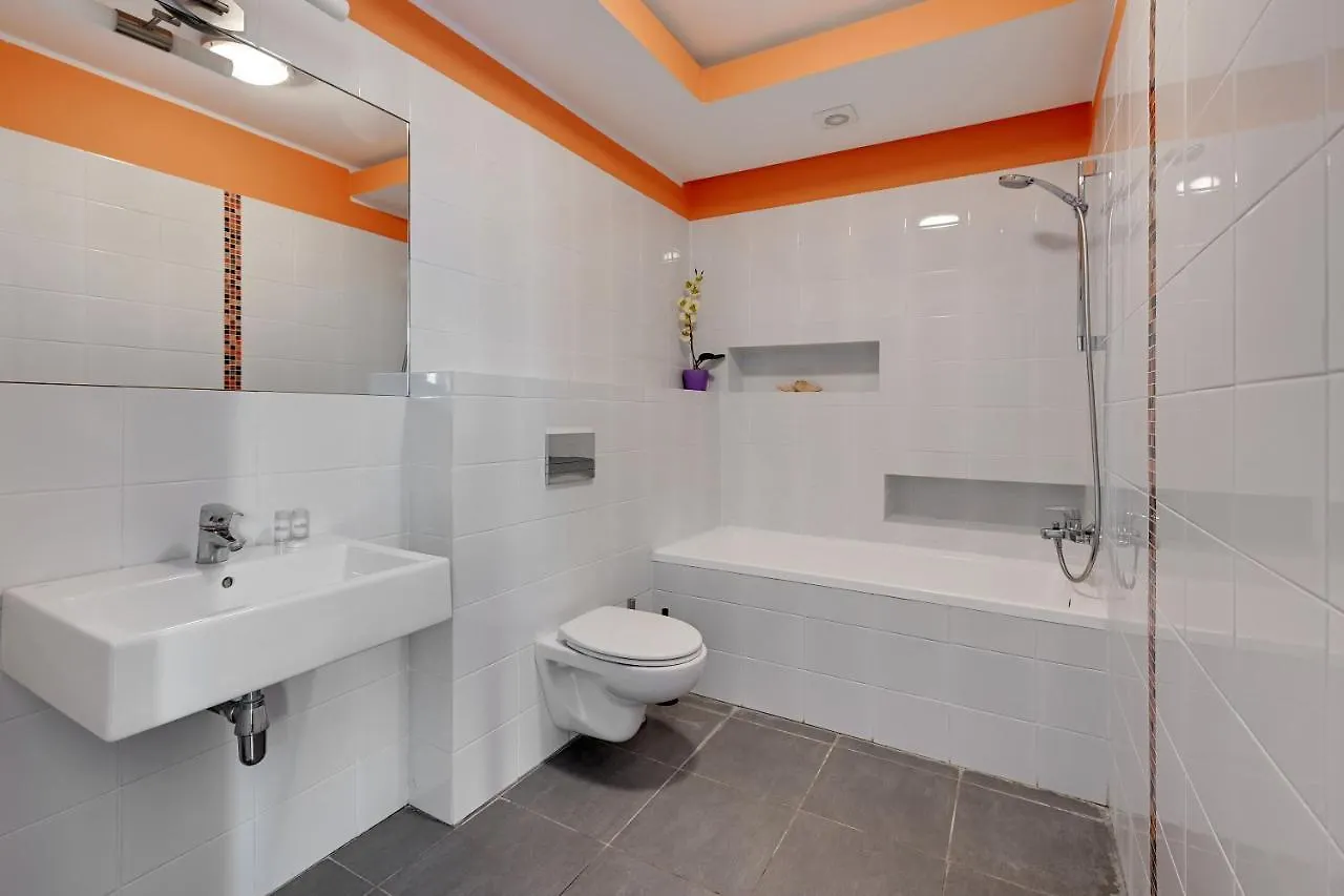 Dom & House - Apartamenty Nautilus Jelitkowo 50 Metrow Od Plazy Gdansk